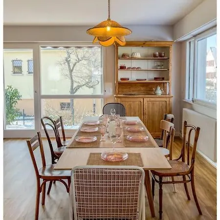 Maison Individuelle 100 M2, Jardin Et Parking Prive *