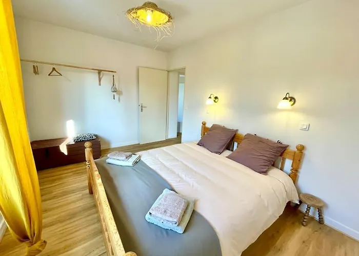 Maison Individuelle 100 M2, Jardin Et Parking Privé *