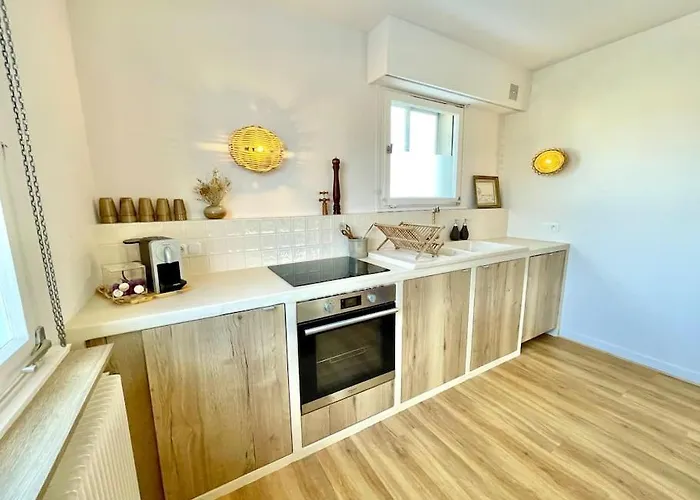 Maison Individuelle 100 M2, Jardin Et Parking Privé Hébergement de vacances